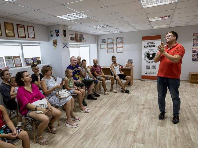 В Белгороде провели занятие по оказанию первой помощи для глухих и слабослышащих