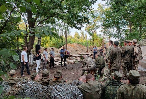 Контрактная служба и помощь фронту: белгородцы продолжают поддерживать российских военных