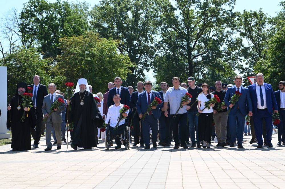 В Белгородской области прошли памятные мероприятия, посвящённые празднованию 81-летия Прохоровского танкового сражения