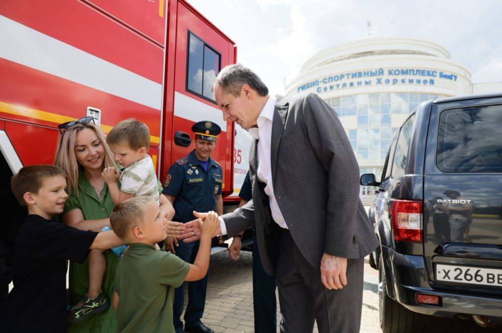 Вячеслав Гладков: «Залог успешного выполнения боевых задач у спасателей – это надёжная техника»