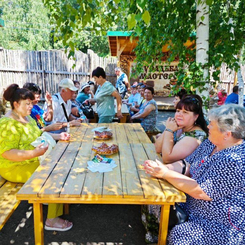 В рамках проекта «К соседям в гости» Ровеньской район Белгородской области посетили туристы из Валуек