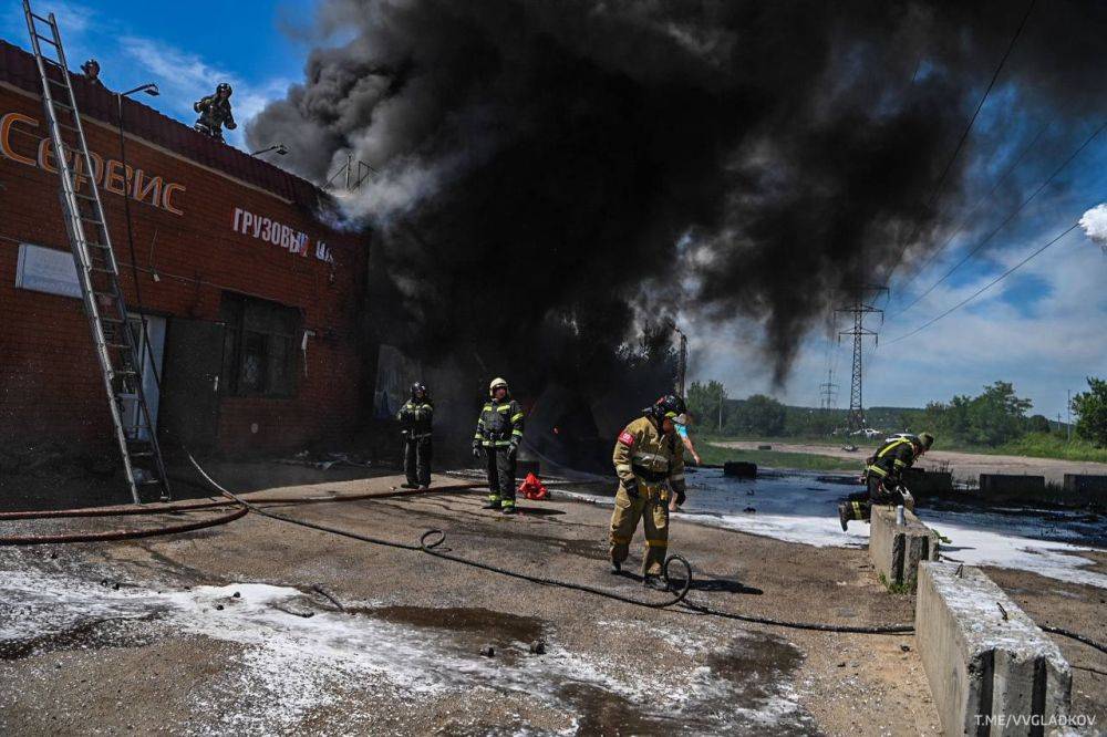 Над Белгородом и Белгородским районом сработала система ПВО — сбито несколько воздушных целей на подлете к городу, сообщил губернатор Вячеслав Гладков