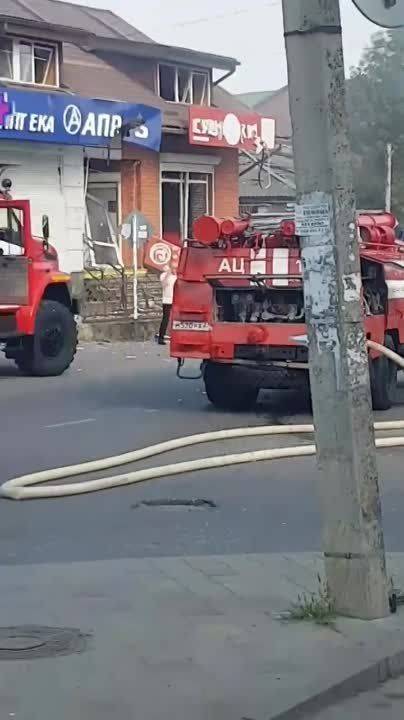 Главное к этому часу:. Взрыв произошёл в торговом центре в городе Апшеронск Краснодарского края. Здание полностью разрушено...