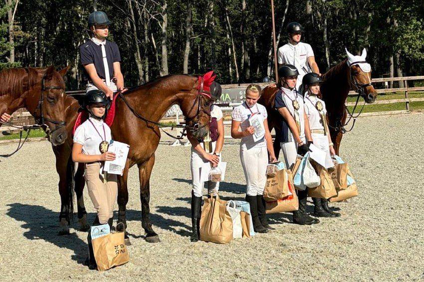 15 медалей привезли белгородские спортсмены с Чемпионата Воронежской области по конкуру