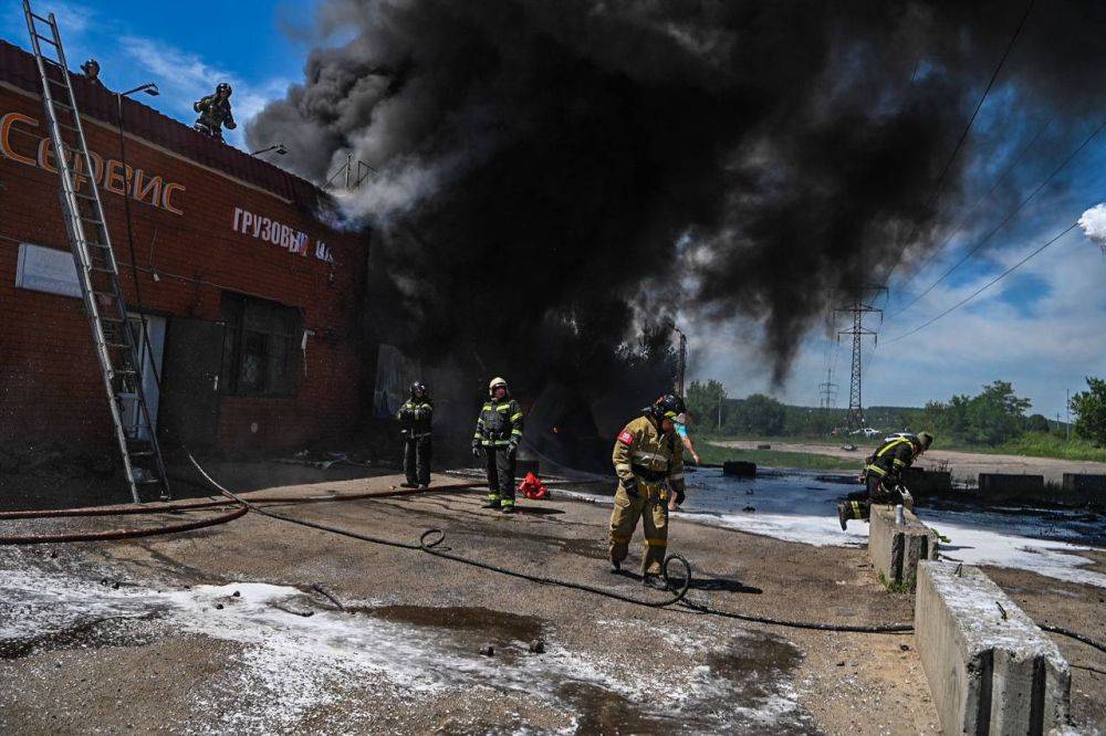 Вячеслав Гладков: Над Белгородом и Белгородским районом сработала наша система ПВО — сбито несколько воздушных целей на подлете к городу