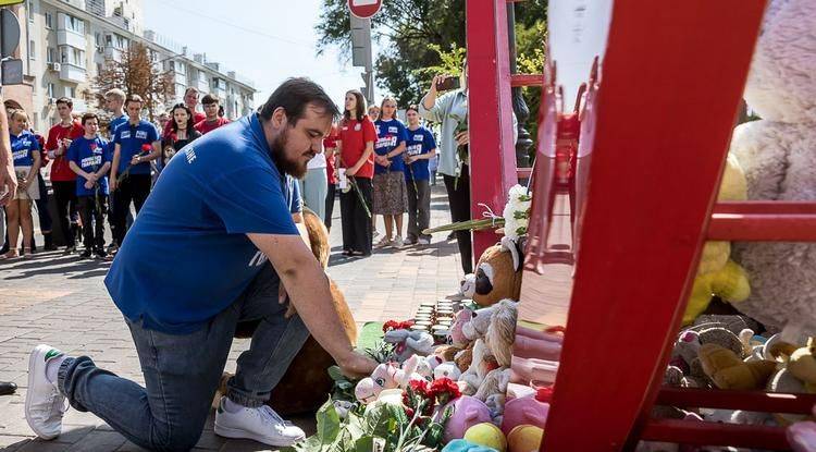 В Белгороде прошла акция в память о погибших на Донбассе детях