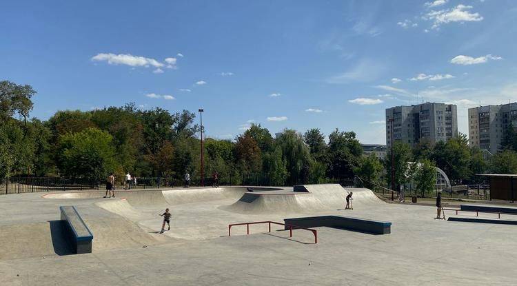 В парке Ленина в Белгороде построили скейт-парк и памп-трек