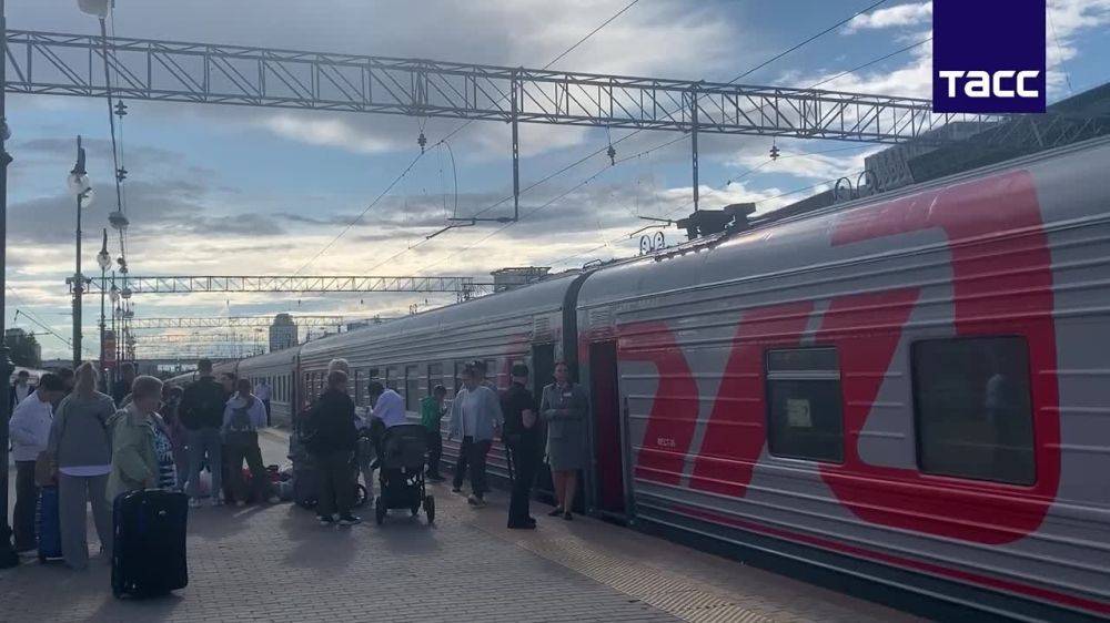 Первый дополнительный поезд из Белгорода прибыл в Москву на Киевский вокзал