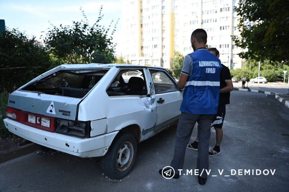 Мэр Белгорода объехал все места вчерашнего обстрела и проверил, как организованы работы по ликвидации последствий