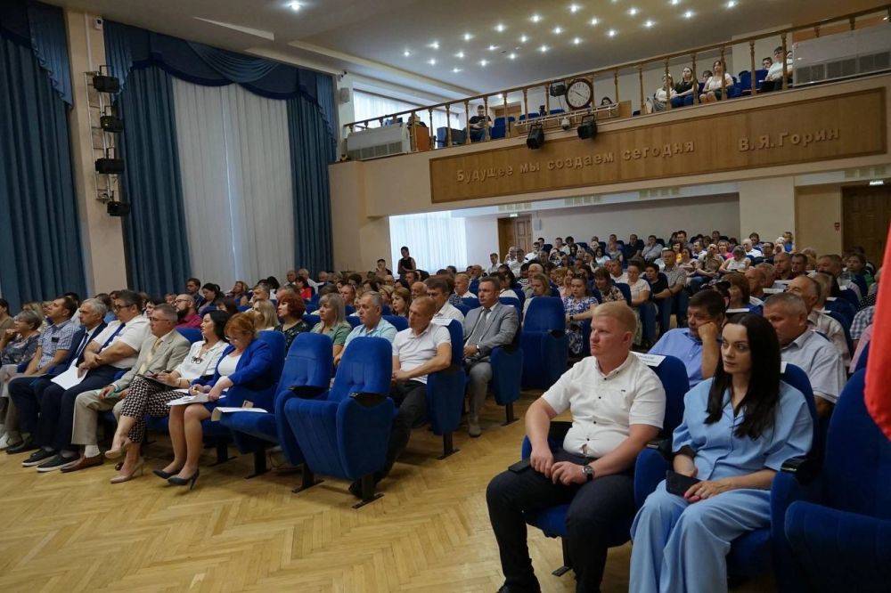 В Бел ГАУ состоялось награждение сотрудников университета по итогам президентской кампании