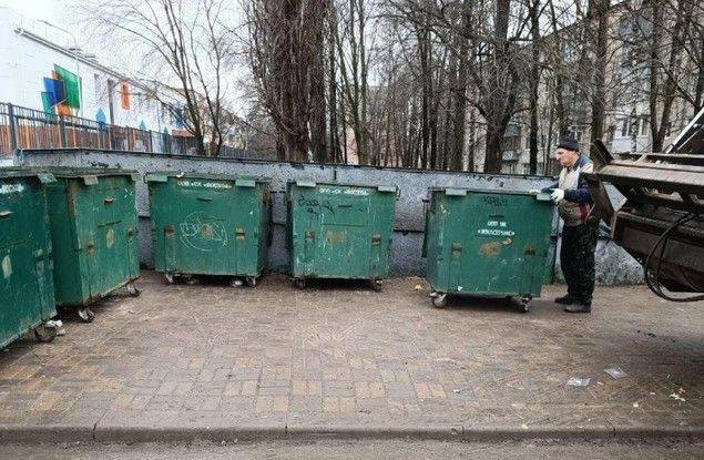 В ЦЭБе Белгородской области рассказали, кто должен закупать контейнеры для отходов