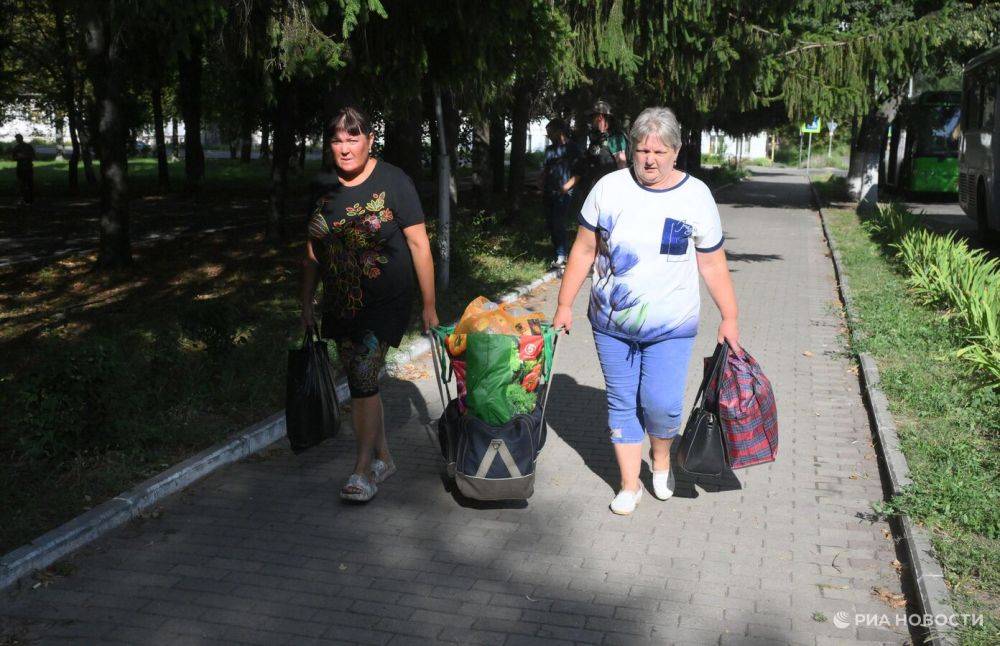 Жители Курской области подали более ста тысяч заявок на выплаты