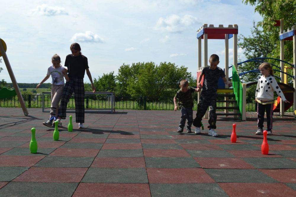 В Красногвардейском районе Белгородской области активно реализуется губернаторский проект «Дворовый тренер»