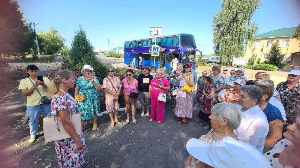 В рамках проекта «К соседям в гости» Красненский район Белгородской области посетили туристы из Губкинского горокруга