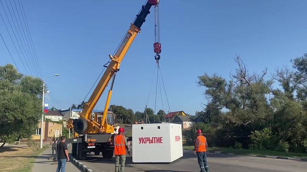 В Ракитянском районе продолжается установка модульных укрытий