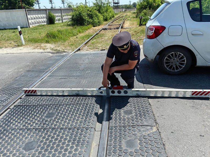 В Белгородской области работы по устранению недостатков содержания улично-дорожной сети в районе образовательных учреждений выполнены на 82 процента