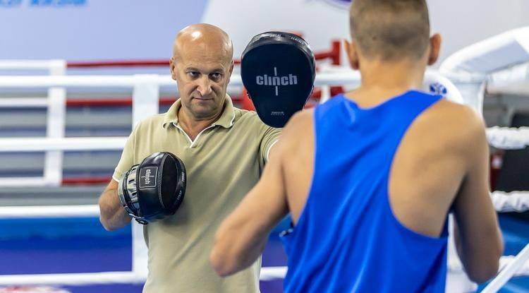 Алексеевский тренер четверть века воспитывает будущих чемпионов