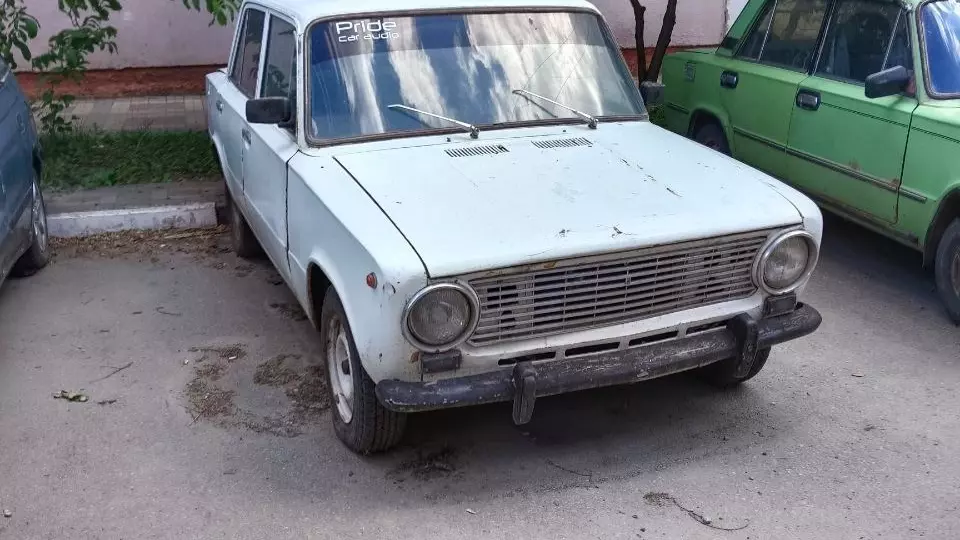 Брошенное авто.