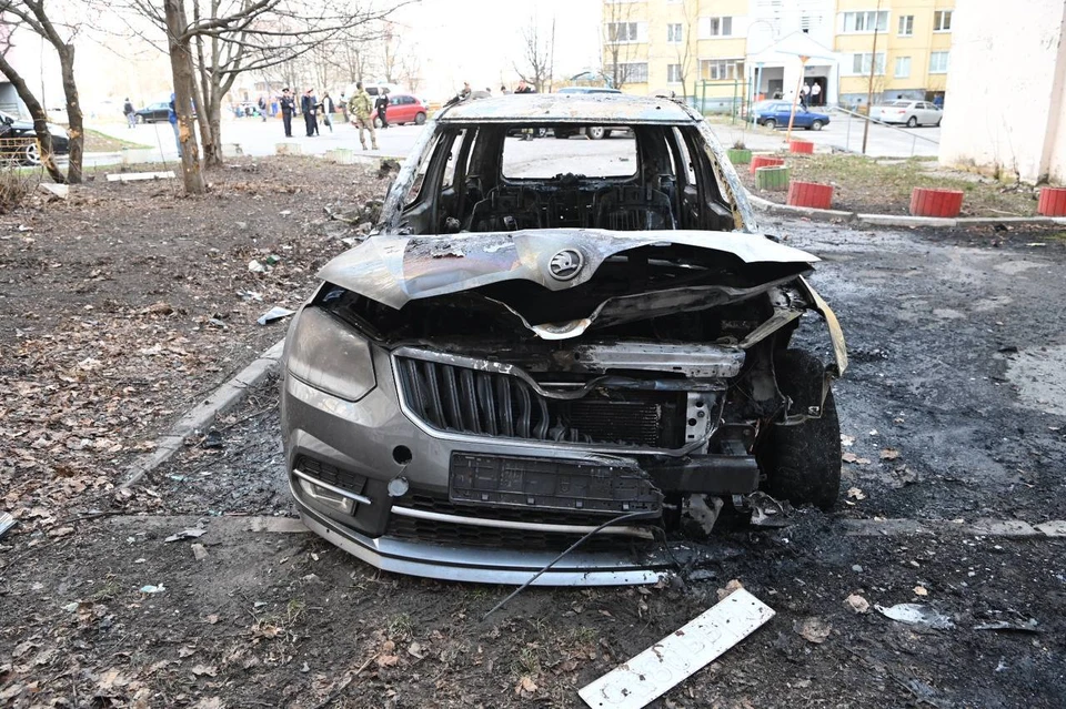 Четыре автомобиля сгорели, восемь повреждены после атаки ВСУ на белгородское село0