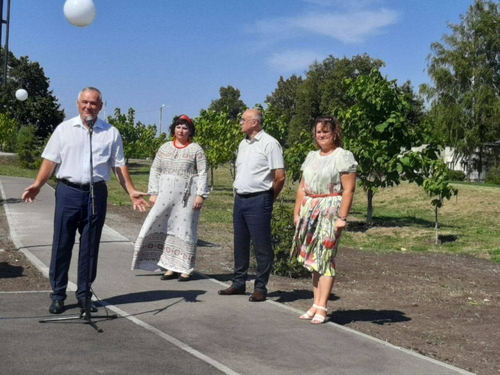 Александр Полторабатько: Вместе с жителями открыли новое спортивное ядро, которое сделали на территории парка села Новоуколово