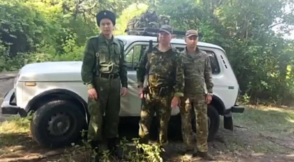 В предыдущей поездке мужики из 98й еще ездили на своей буханке