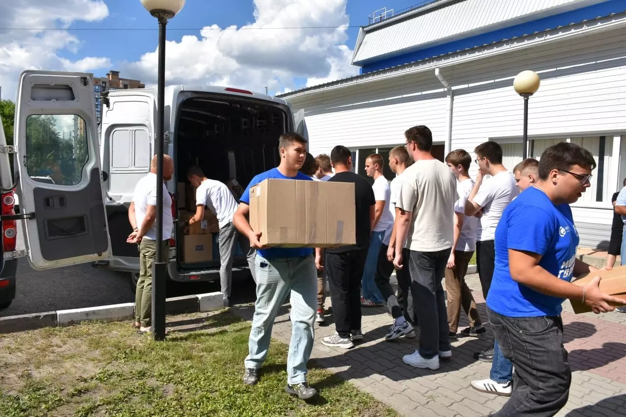 Фонд «Поколение» передал партию гуманитарной помощи для временно покинувших жильё14