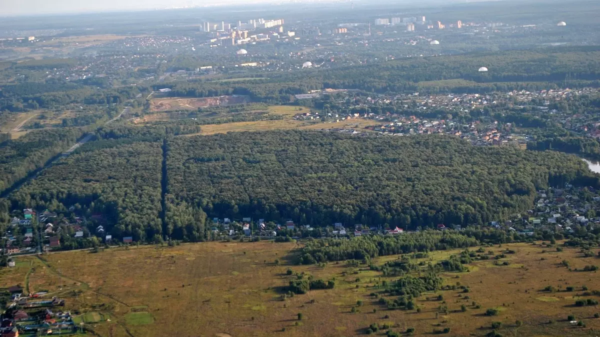 Курсанты белгородских военно-патриотических клубов совершили прыжки с парашютом0