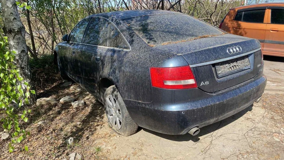 На десяти улицах Белгорода обнаружены брошенные автомобили0