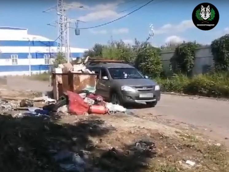 В Белгороде мужчина заплатит штраф за выброшенный рядом с контейнером мусор