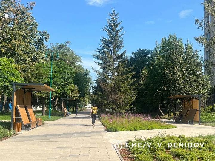 В Центральном парке Белгорода продолжают благоустраивать пешеходные маршруты3