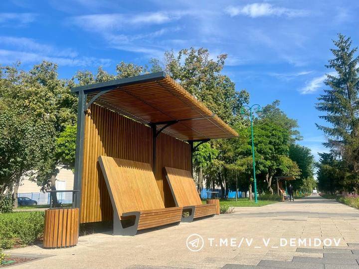 В Центральном парке Белгорода продолжают благоустраивать пешеходные маршруты7