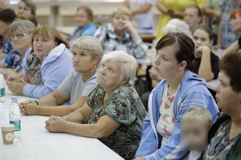 «Встретили меня очень тепло»: белгородский губернатор побывал в старооскольском ПВР3