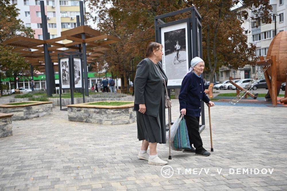 В Белгороде завершили благоустройство сквера на пересечении улиц Мичурина и Попова