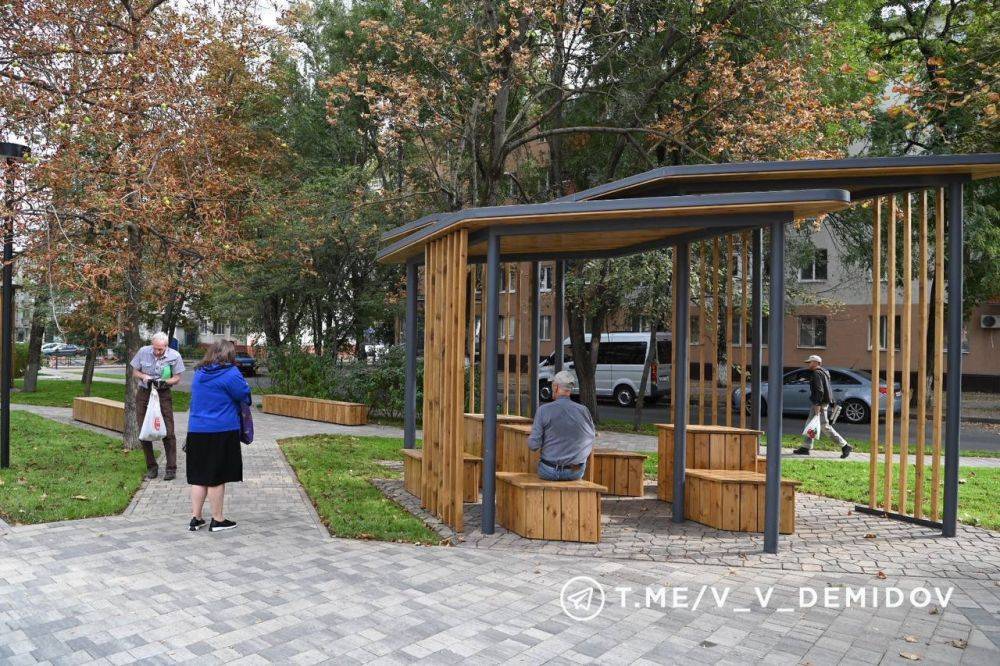 В Белгороде завершили благоустройство сквера на пересечении улиц Мичурина и Попова