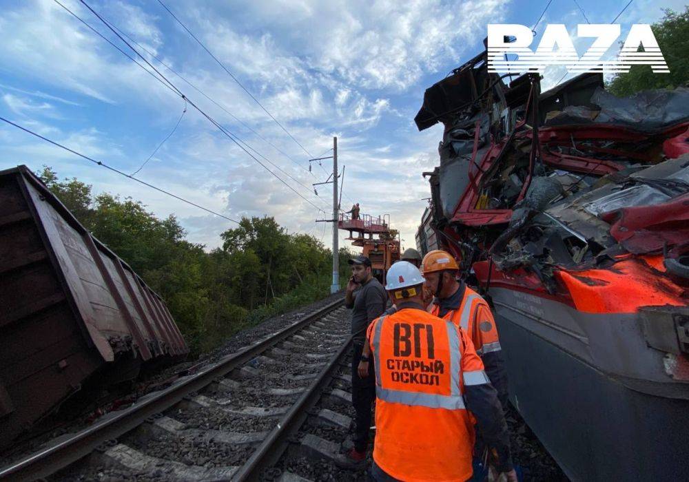 Движение поездов на участке железной дороги Волоконовка — Новый Оскол в Белгородской области, где вчера вечером произошёл взрыв, восстановлено