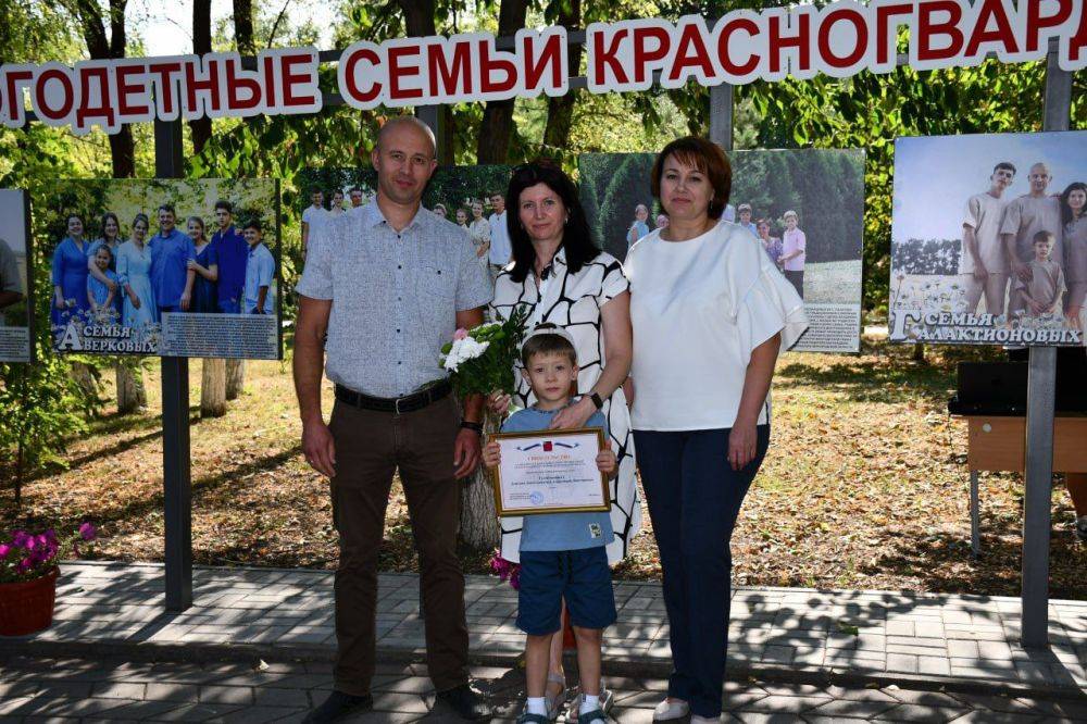 Галина Руденко: Жить в большой семье — это огромное счастье! Рядом окружают любимые люди, самые близкие и все такие разные