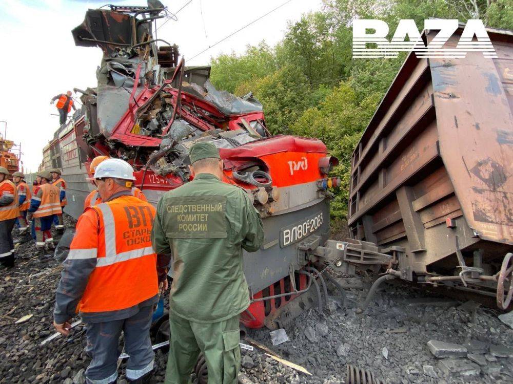 Движение поездов на участке железной дороги Волоконовка — Новый Оскол в Белгородской области, где вчера вечером произошёл взрыв, восстановлено