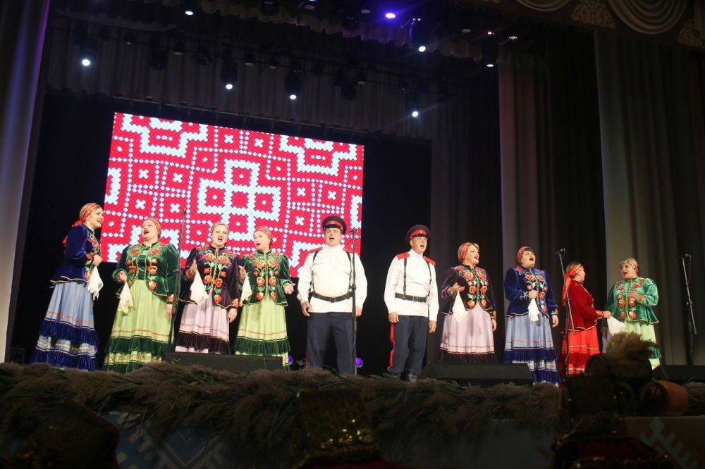 В городе Алексеевка прошёл Всероссийский фестиваль народной кухни, музыки и ремсел «На Тихой Сосне»