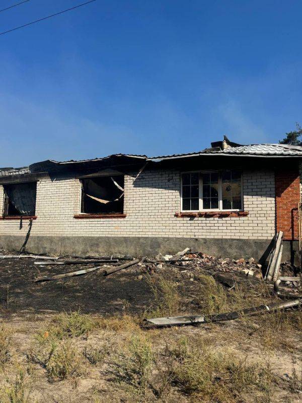 Село Новая Таволжанка Шебекинского городского округа подверглось обстрелу со стороны ВСУ, сообщил губернатор Белгородской области Вячеслав Гладков