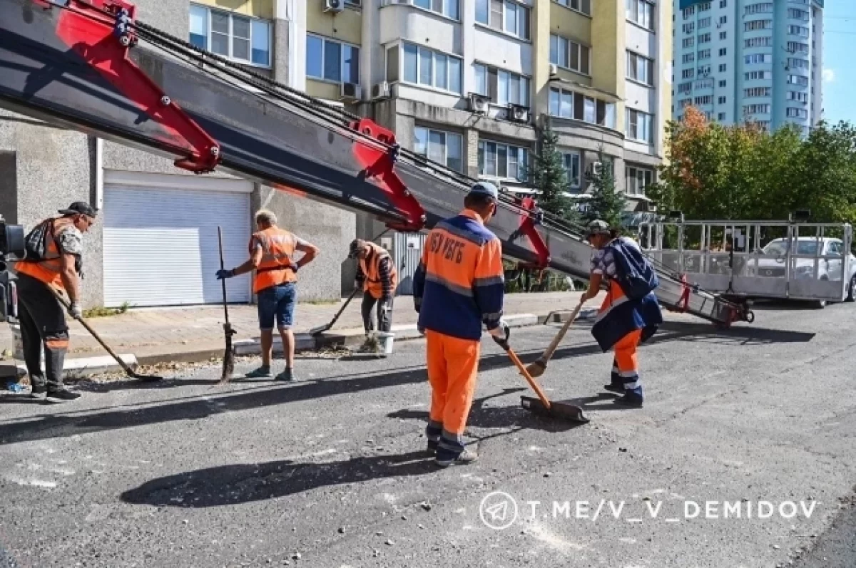 В Белгороде последствия обстрела 16 сентября ликвидируют 200 человек0