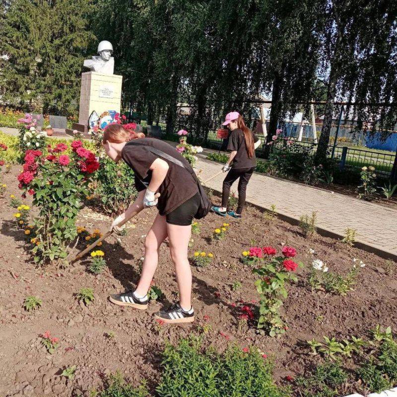 Анатолий Климов: 1095 ракитянских подростков трудоустроились на время летних каникул