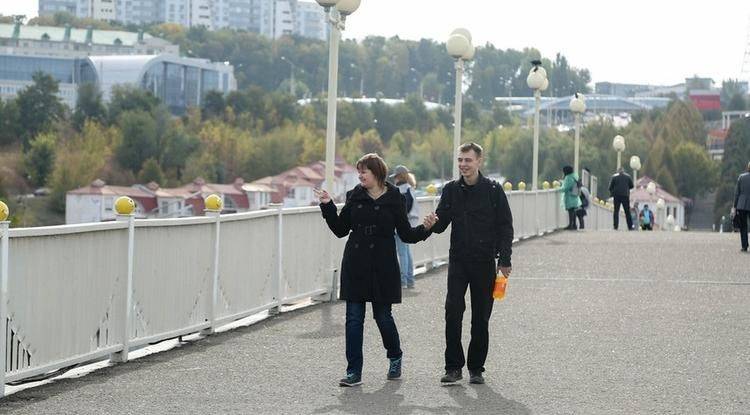 В Белгороде с 6 сентября перекрывают движение людей по мосту со смайлами