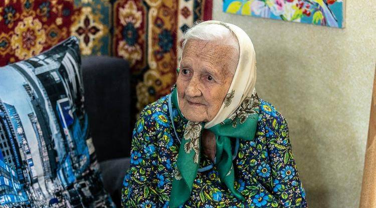 Помогало любопытство. Жительница чернянского села в 96 лет не теряет интереса к жизни