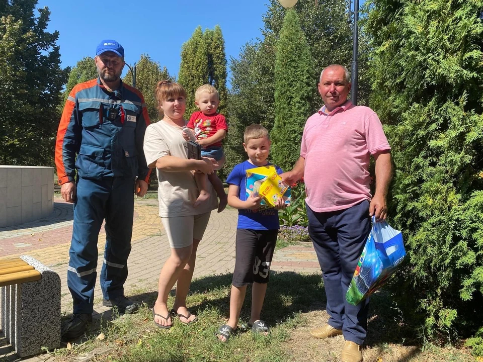 Белгородские энергетики помогли детям участников СВО подготовиться к школе0