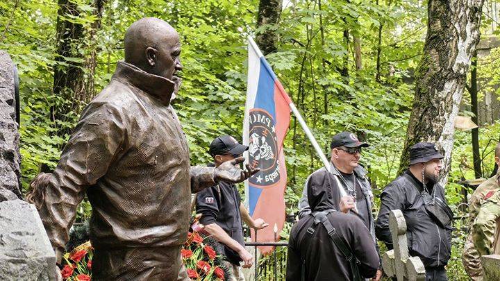 Пригожину просто сказали - &quot;Не лезь не в своё дело&quot;: Бывший штурмовик &quot;Вагнера&quot; рассказал о предательстве в армии