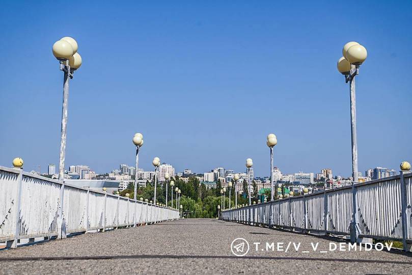 Мэр Белгорода Валентин Демидов проверил ход ремонта моста со смайлами2