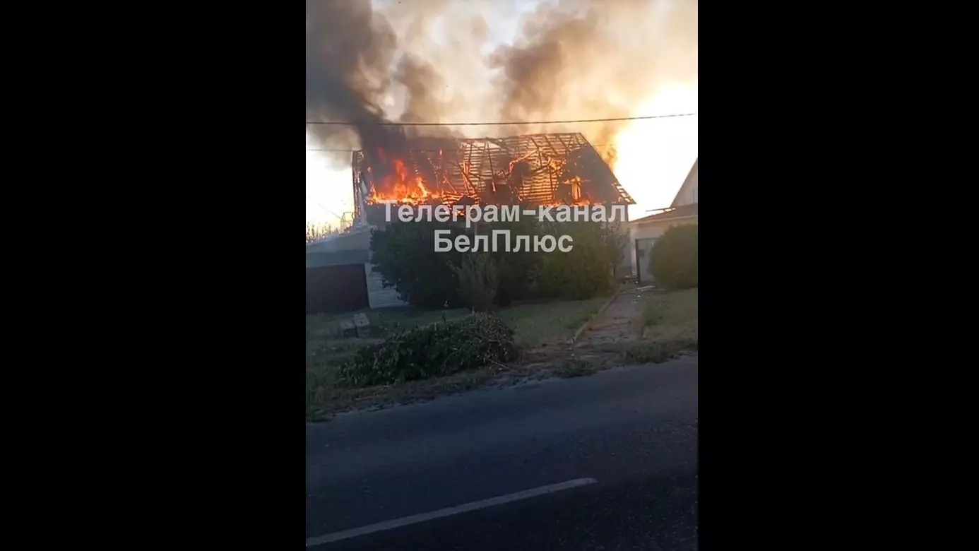 После серии взрывов в Белгороде возникло несколько пожаров14