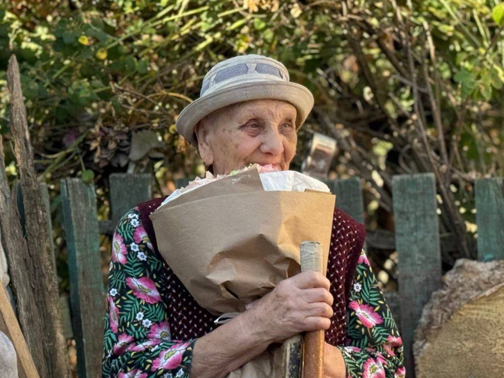 Анна Куташова: Поздравила с 90-летием жительницу Стрелецкого