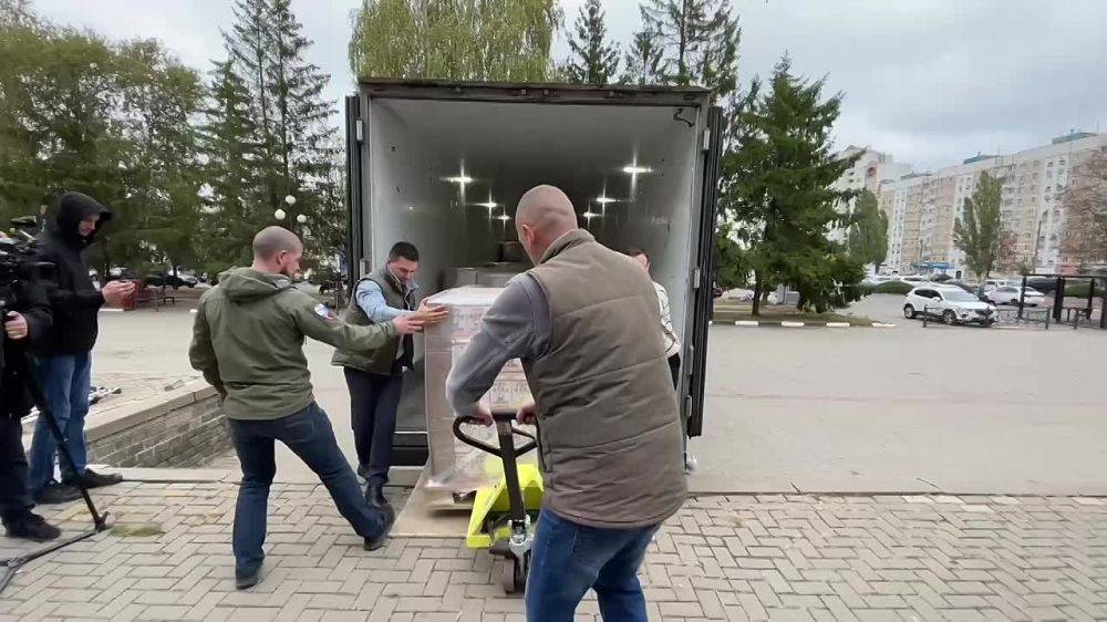 Юрий Клепиков: Сегодня Белгородчина приняла очередной гуманитарный груз от наших коллег-однопартийцев из Смоленской и Владимирской областей