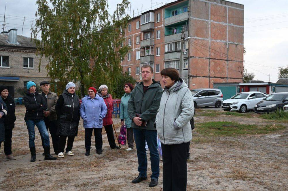 Татьяна Круглякова: Провела встречу с чернянцами! Сегодня собрались в основном жители многоквартирных домов